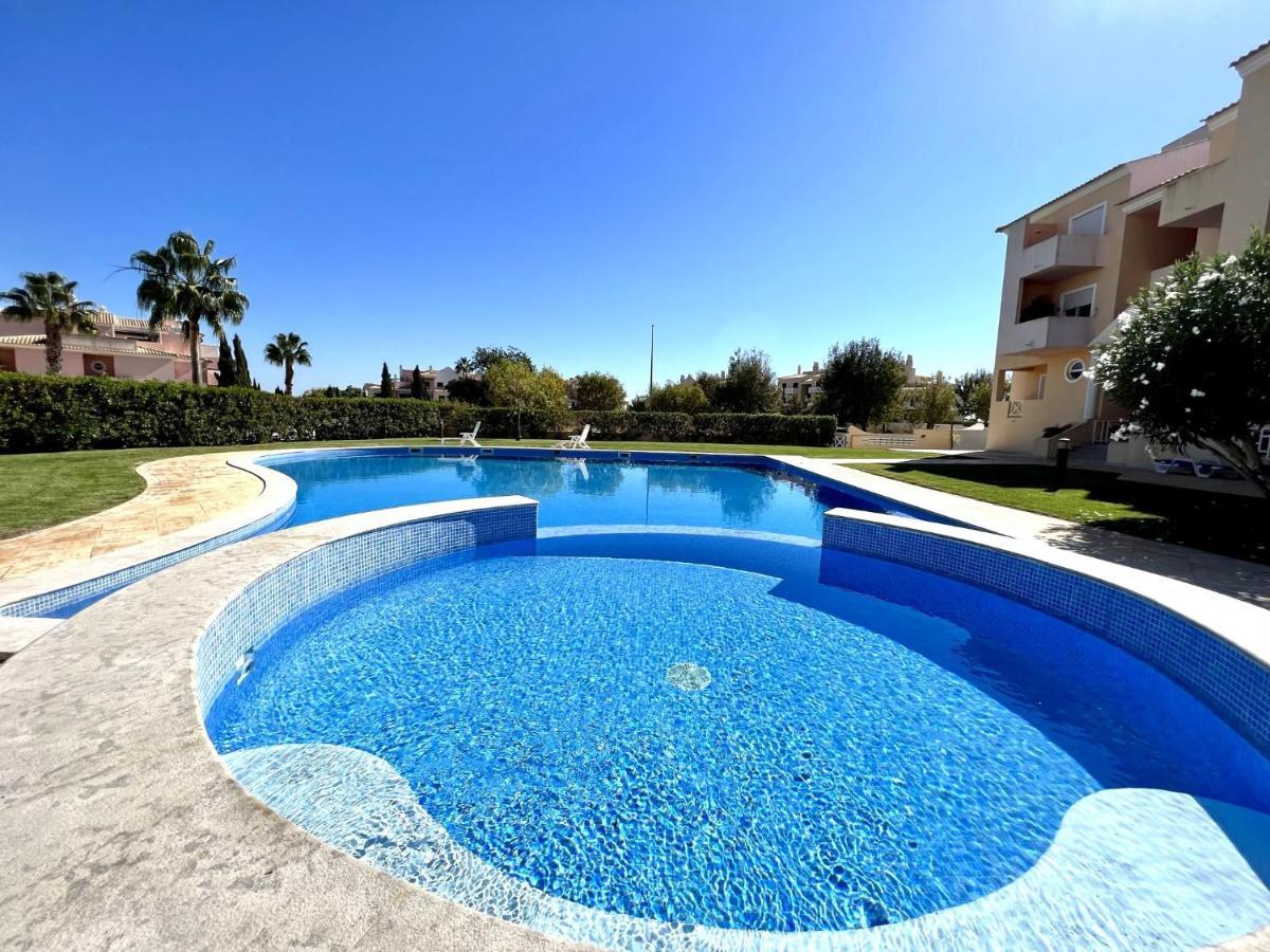 Albufeira Valley 1 With Pool By Homing Luaran gambar